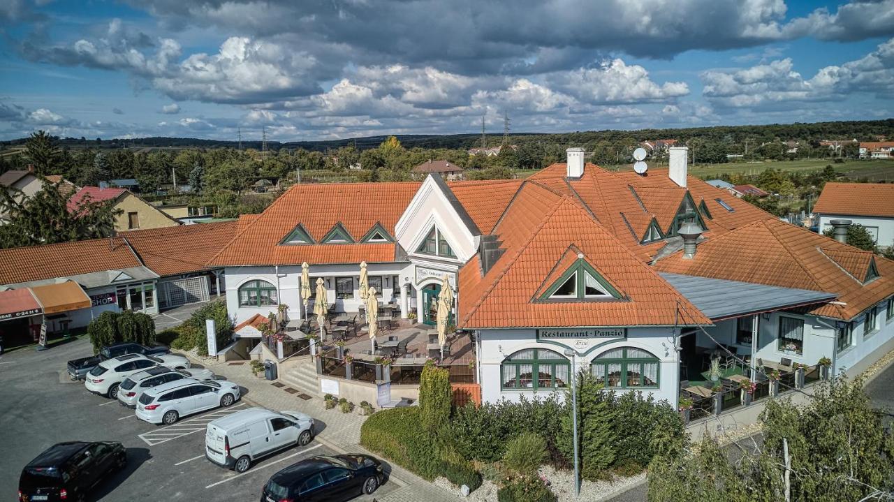 Tercia Kophaza Panzio B Bed & Breakfast Exterior photo